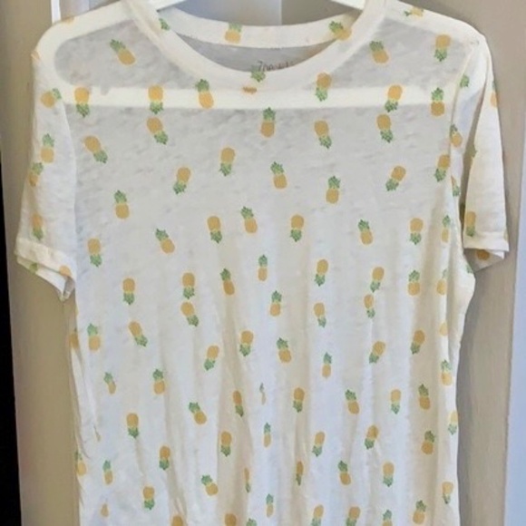 Zoe + Liv Target Pineapple Print Short Sleeve Crew Neck Sheer Tee - Size M - Picture 8 of 8